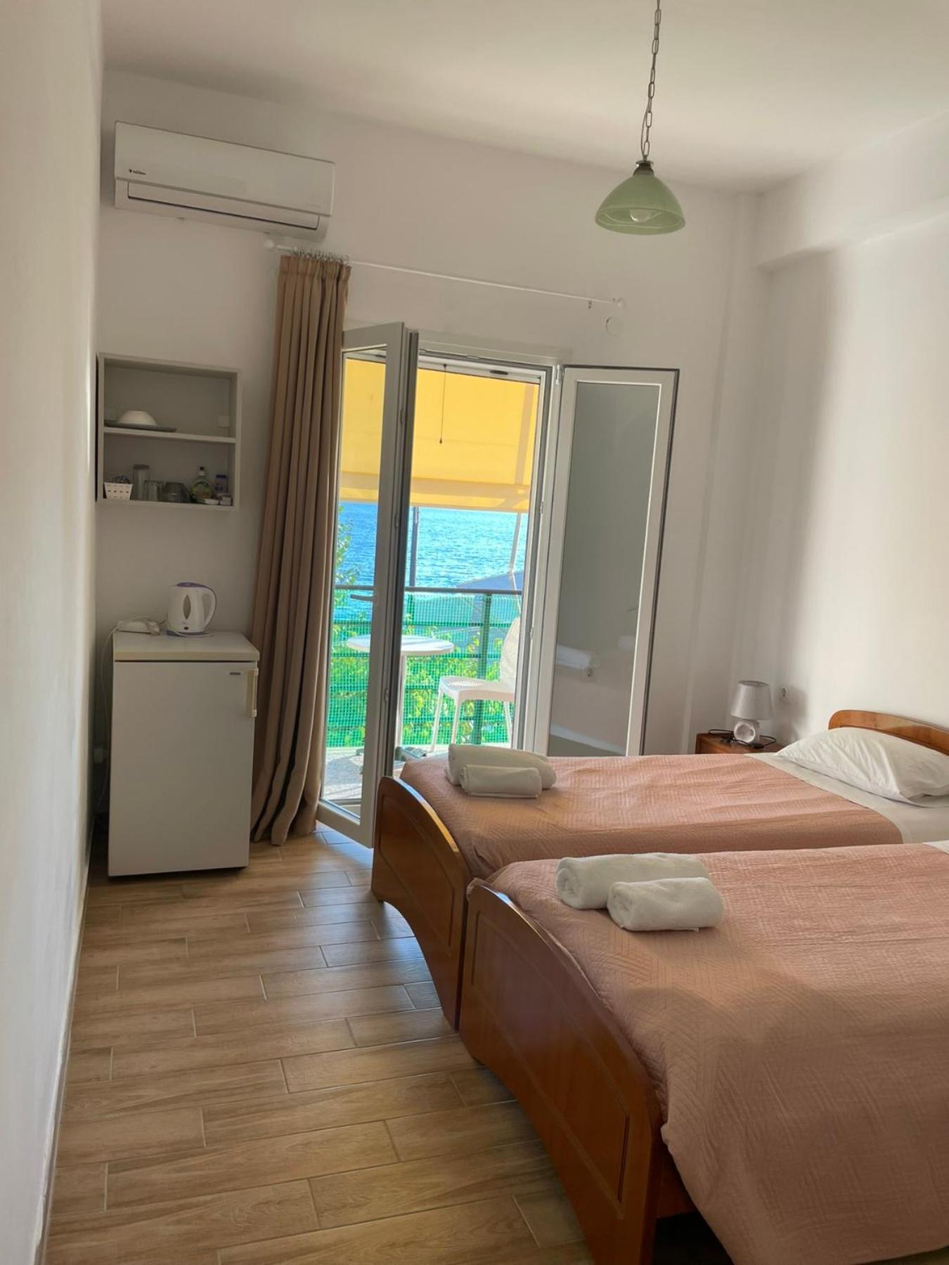 Nafsika Apartments Agios Georgios Pagon Exterior photo