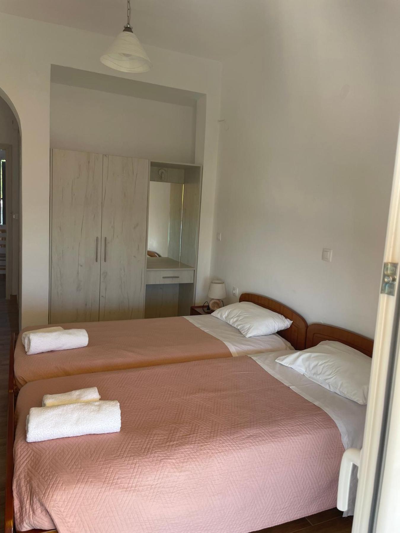 Nafsika Apartments Agios Georgios Pagon Exterior photo