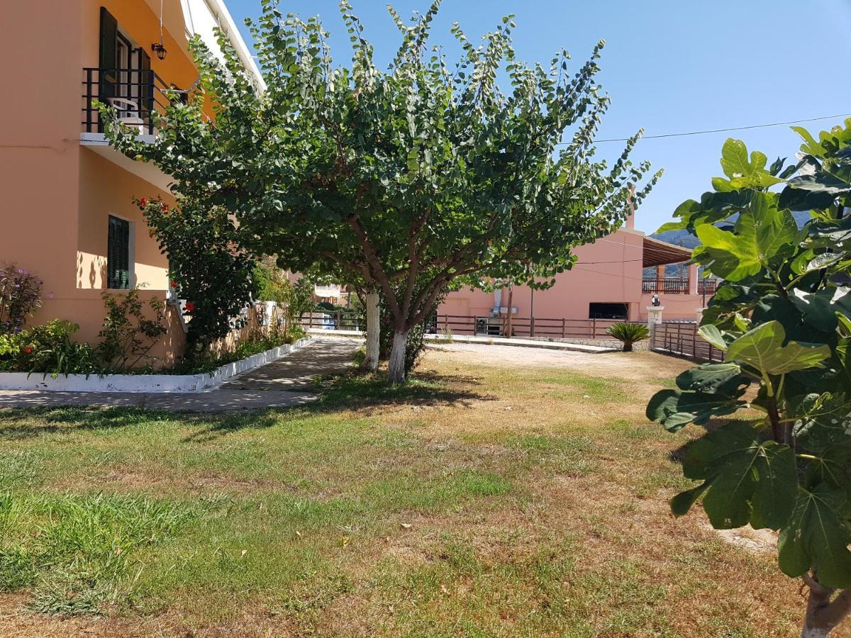Nafsika Apartments Agios Georgios Pagon Exterior photo